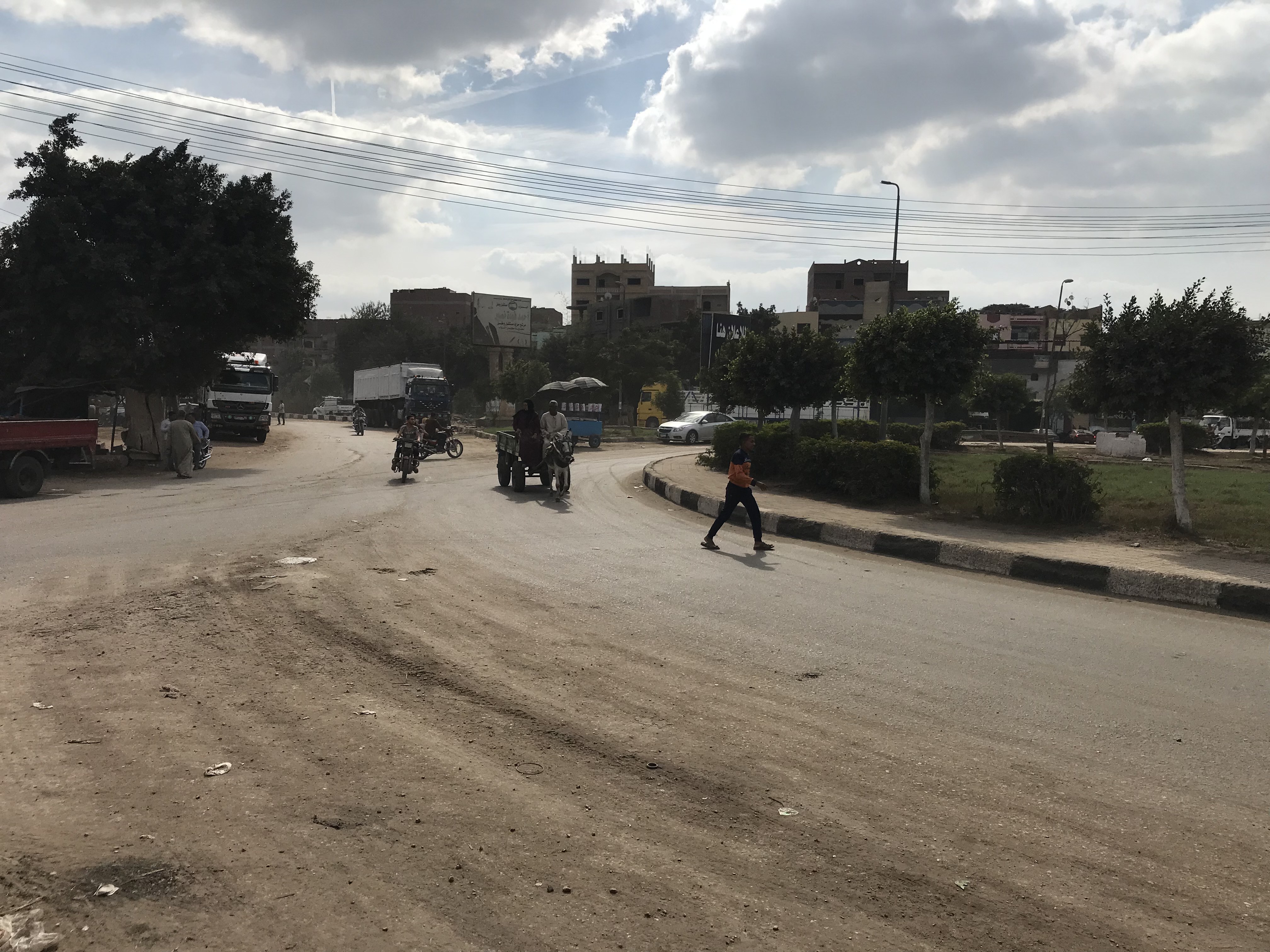 طقس الغربية  .. غيوم ونشاط خفيف للرياح