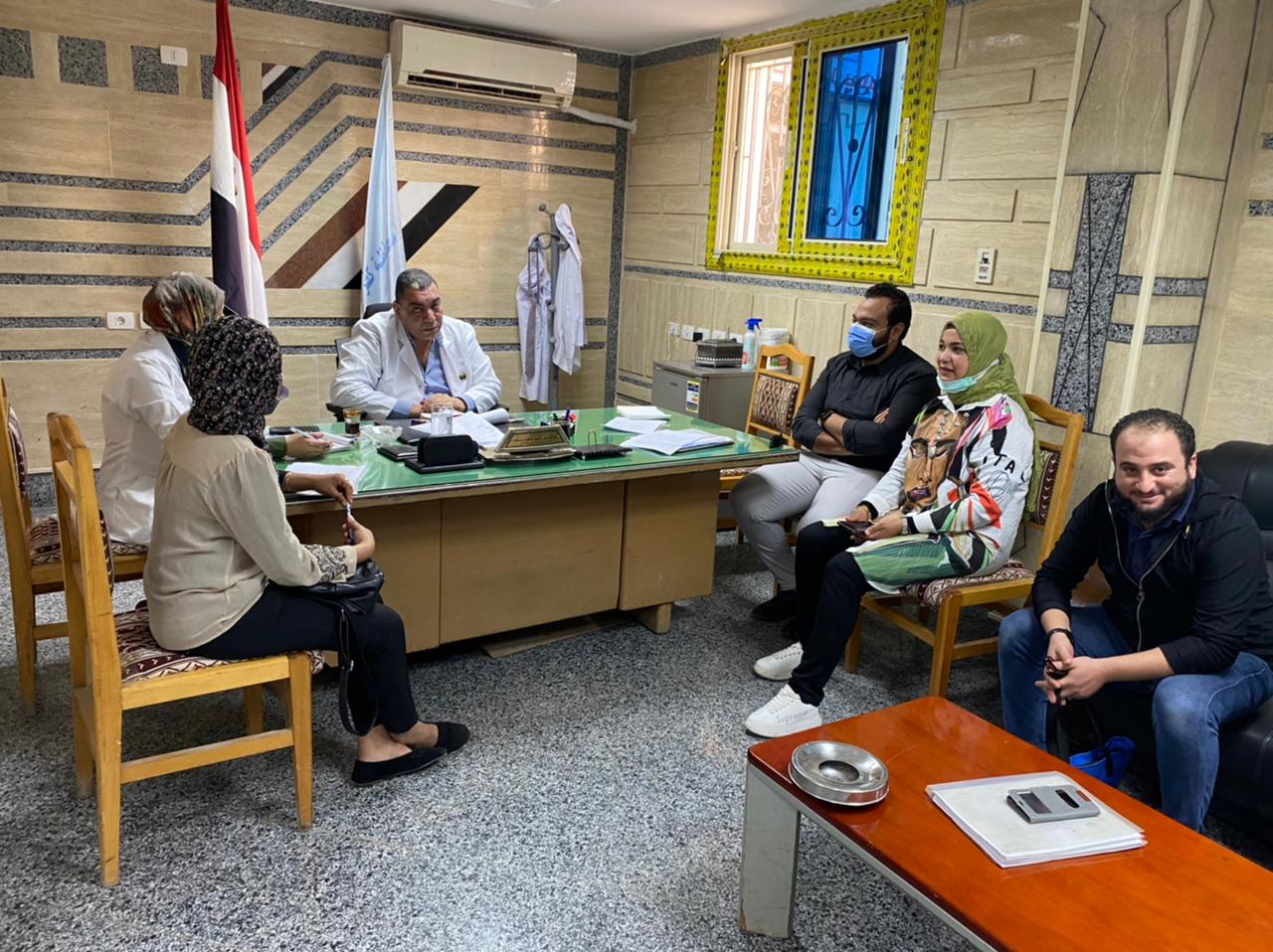 فرق طبية تتابع تطعيمات فيروس بي