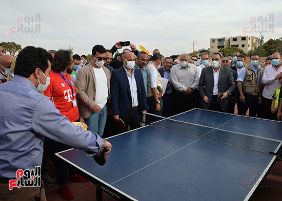 رئيس الوزراء يشهد مراسم إطلاق شعلة الأولمبياد الرياضي للمحافظات الحدودية من الوادي الجدي (12)