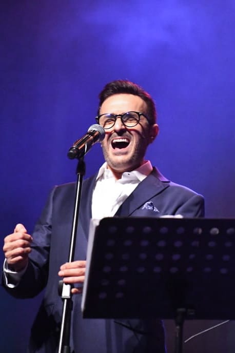 صابر الرباعى فى حفل مكتبة الاسكندرية ضمن فعاليات مهرجان الموسيقى صابر الرباعى فى حفل مكتبة الاسكندرية ضمن فعاليات مهرجان الموسيقى