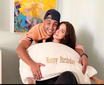 اوس اوس يحتفل بعيد ميلاد زوجته