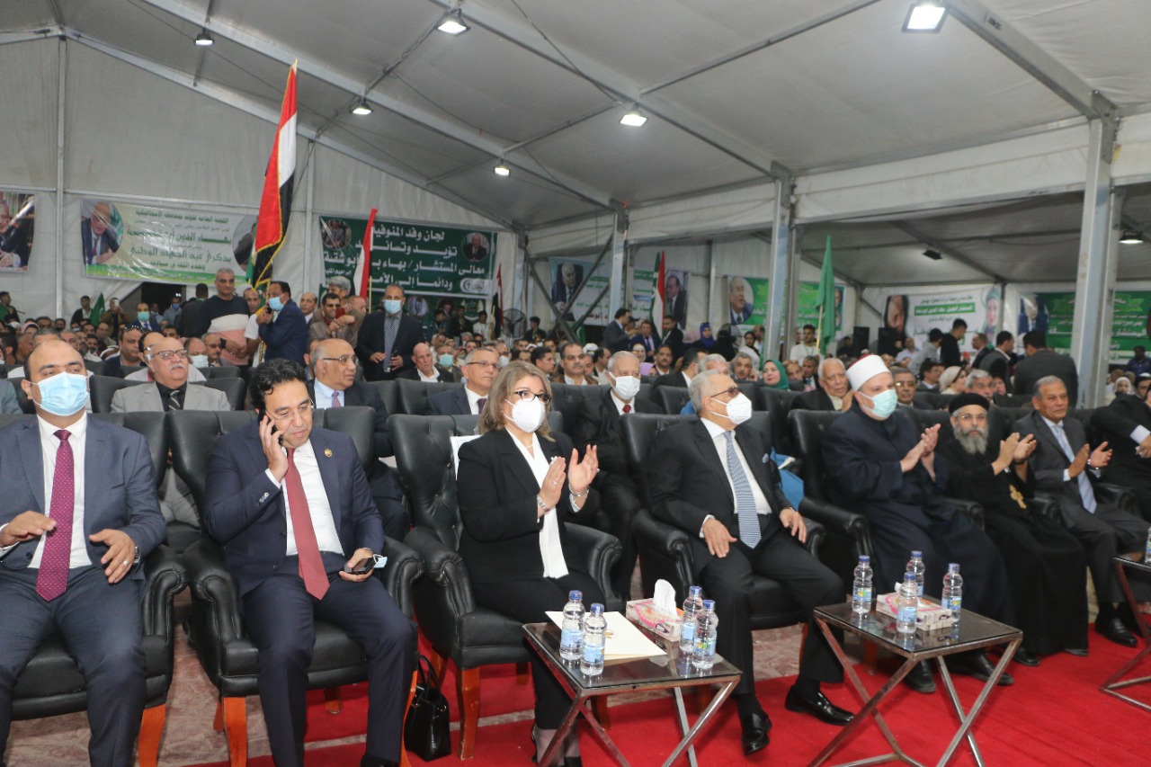 الوفد يحتفل بعيد الجهاد بحضور أعضاء مجلسي النواب والشيوخ   (8)