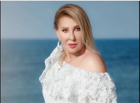 نجمة الجماهير نادية الجندي