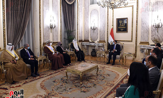رئيس الوزراء يستقبل أعضاء المجلس التنفيذي للمنظمة العربية للتنمية الإدارية  (5)