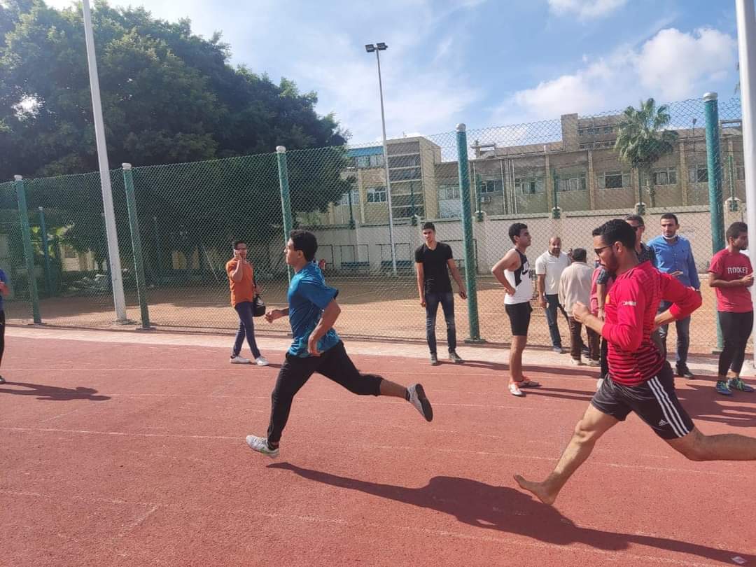 العاب قوى مسابقة رياضية بجامعة الإسكندرية