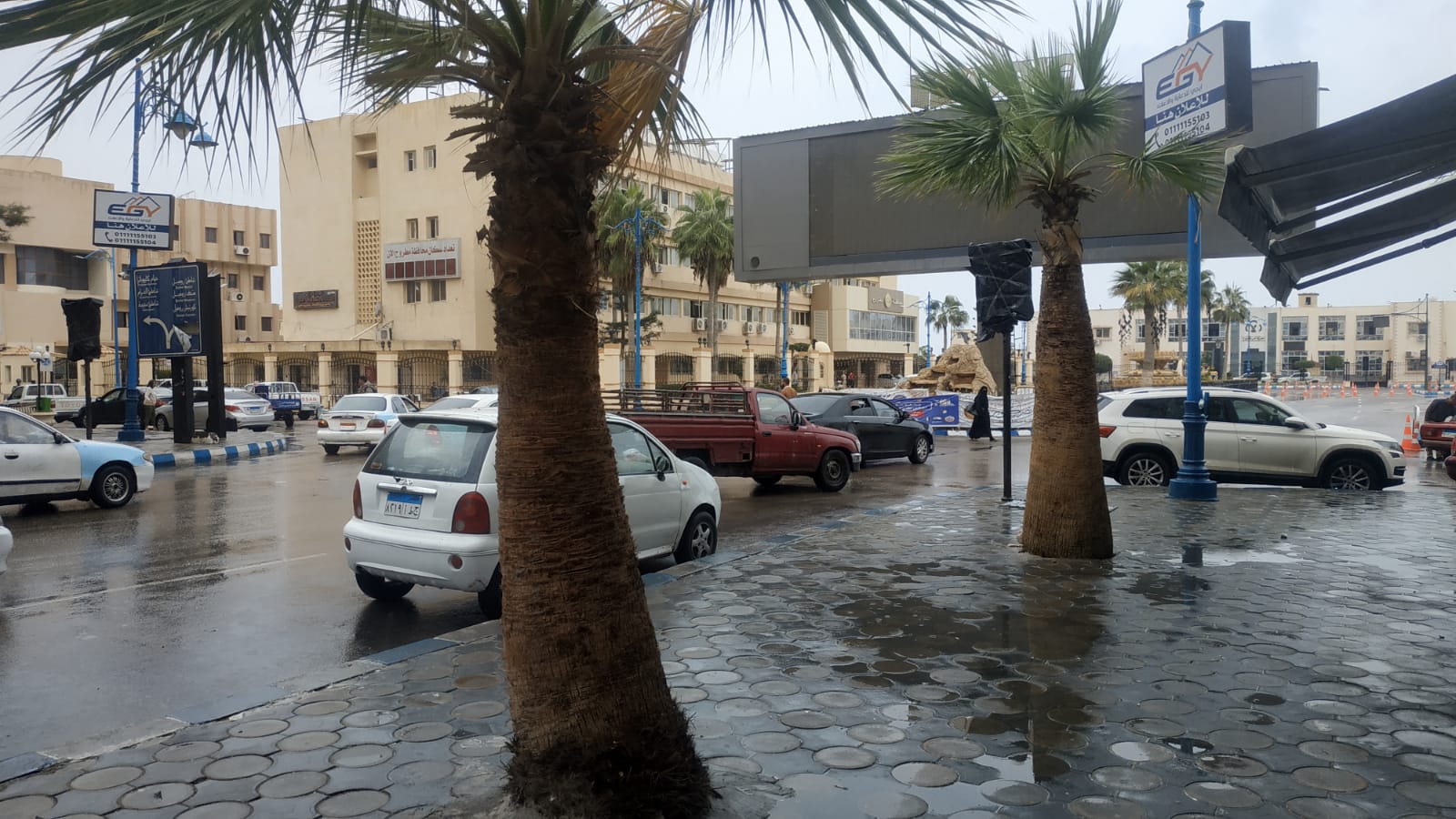 الأمطار تغسل شوارع مرسى مطروح