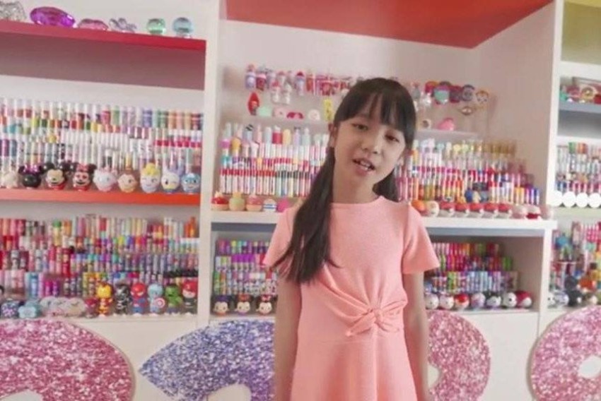 A little girl enters the Guinness Book of Records with lip balms
