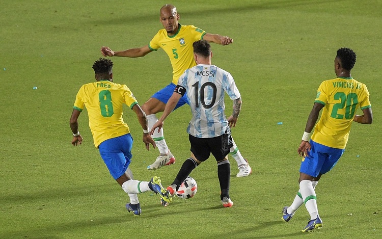 مباراة البرازيل والارجنتين (2)