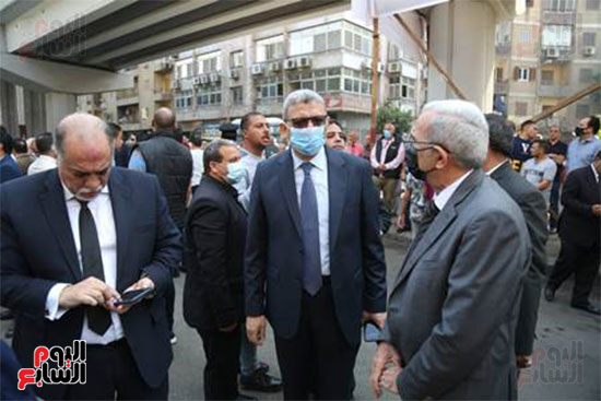 أحمد سعد وكيل مجلس النواب خلال تشييع الجنازة