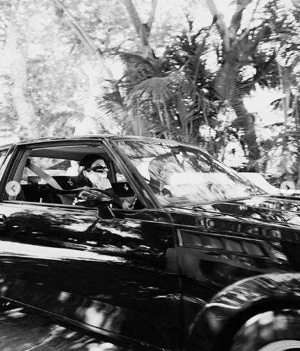 كورتني كاردشيان هدي سيارة الأحلام لحبيبها في عيد ميلاده