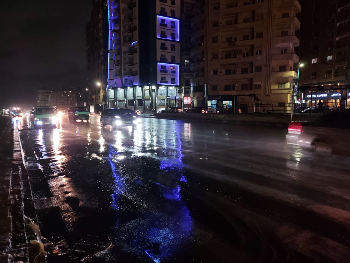 استمرار هطول الأمطار في الإسكندرية (3)