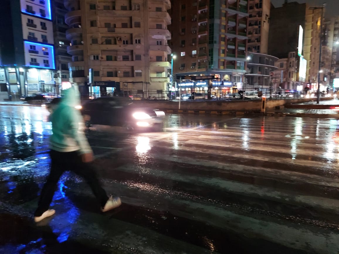 استمرار هطول الأمطار في الإسكندرية (6)