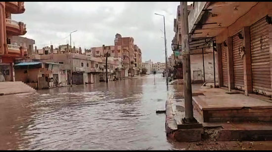 سقوط أمطار غزيرة على سواحل شمال سيناء (4)