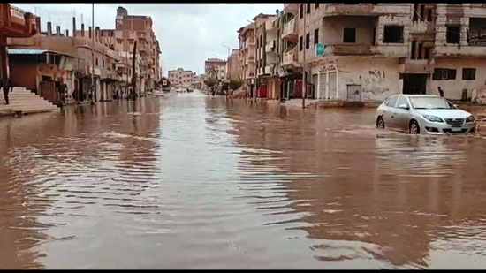سقوط أمطار غزيرة على سواحل شمال سيناء (3)