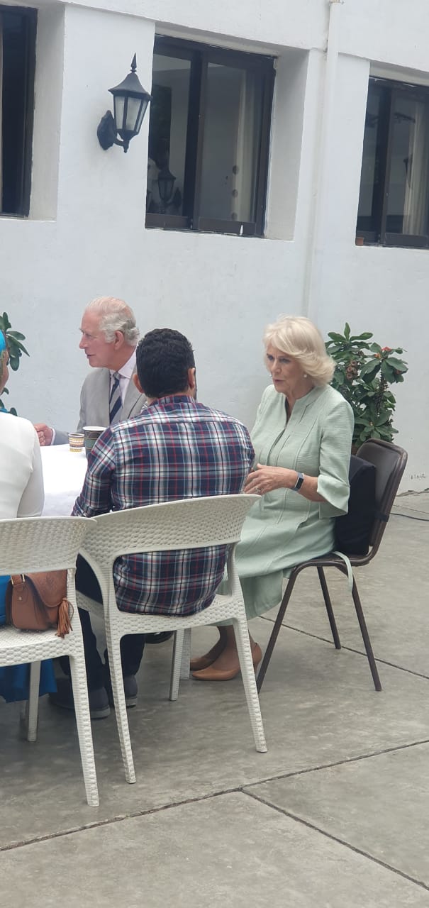 الأمير تشارلز وزوجته الدوقة فى الجزويت