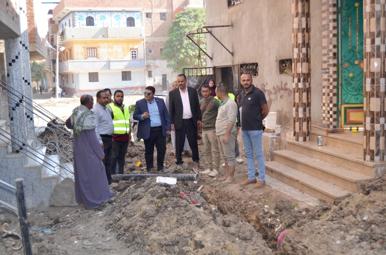 تفقد مشروعات حياه كريمة تفقد مشروعات حياه كريمة