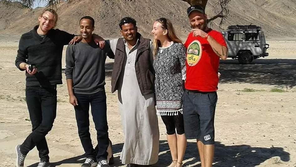 اجانب  مصريين في رحلات السفارى الجبلي  