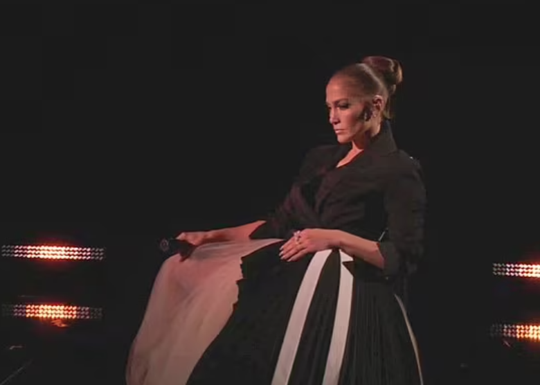 جينيفر لوبيز فى صورة أخرى