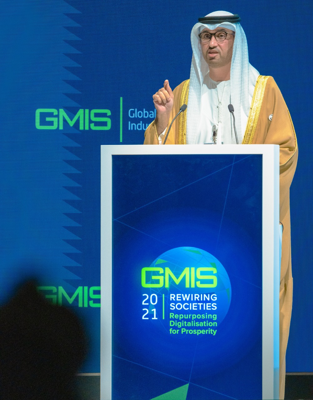 سلطان الجابر وزير الصناعة والتكنولوجيا الإماراتى بافتتاح القمة العالمية للصناعة (1)