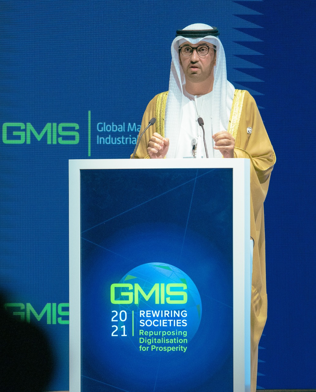 سلطان الجابر وزير الصناعة والتكنولوجيا الإماراتى بافتتاح القمة العالمية للصناعة (2)