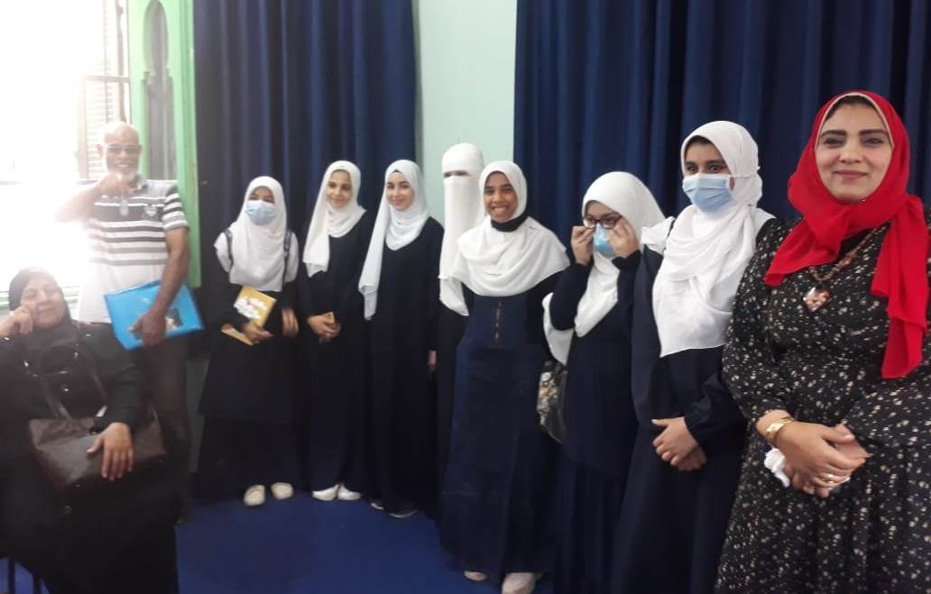 الفائزات من الطلاب في اتخابات اتحاد طالبات المعاهد الازهرية بكفر الشيخ