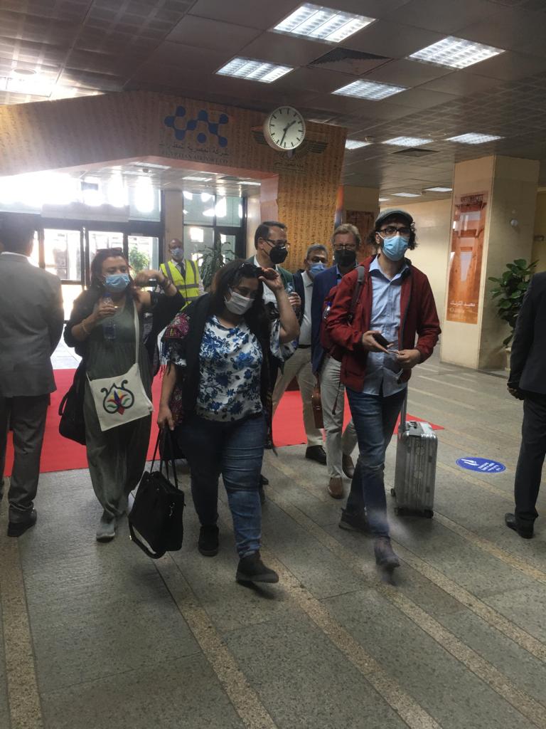 مطار الأقصر يواصل استقبال الوفود المشاركة في حفل افتتاح طريق الكباش (6)
