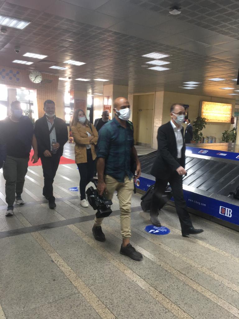 مطار الأقصر يواصل استقبال الوفود المشاركة في حفل افتتاح طريق الكباش (5)