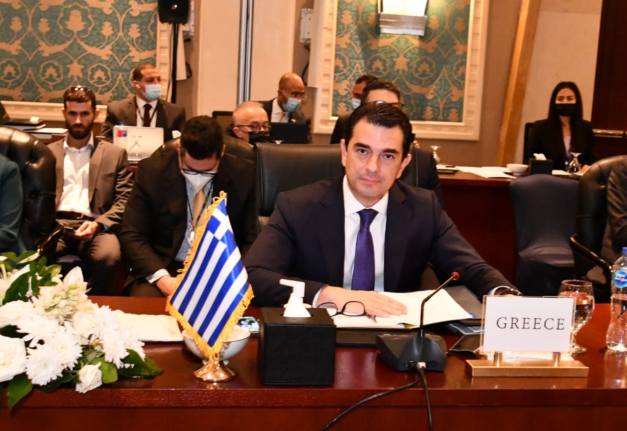 كوستاس سكريكاس وزير البيئة والطاقة اليونانى