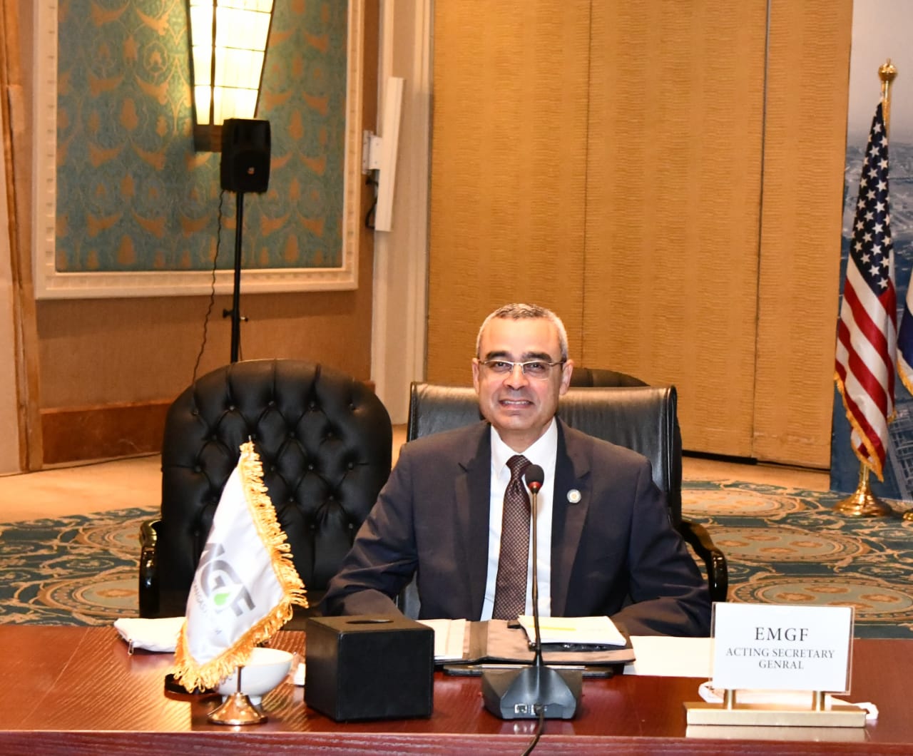 أسامة مبارز  الأمين العام للمنتدى