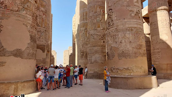 توافد-السياح-على-معبد-الكرنك توافد-السياح-على-معبد-الكرنك