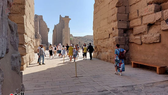 جانب-من-توافد-الآلاف-السياح-بالأقصر جانب-من-توافد-الآلاف-السياح-بالأقصر