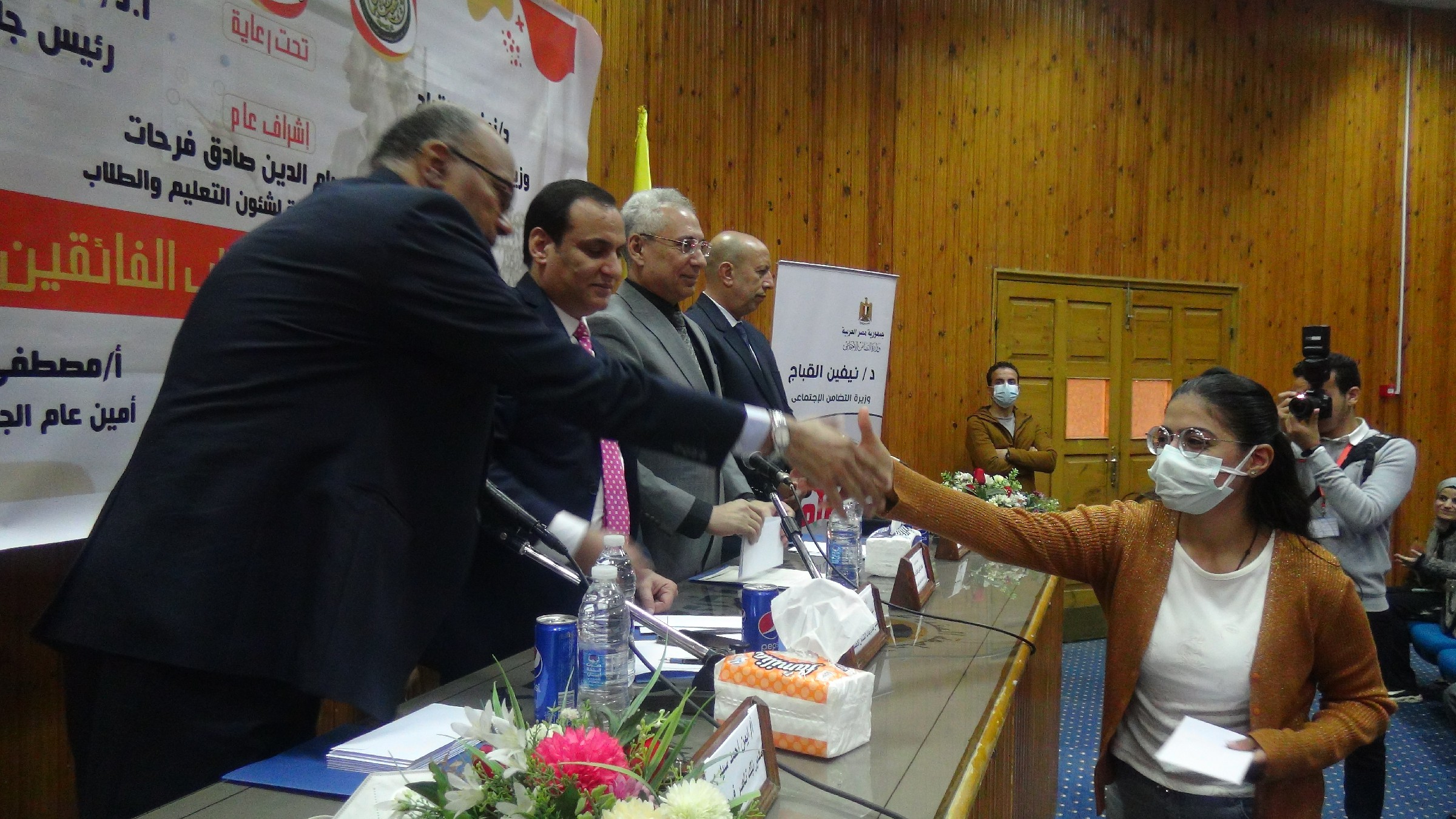 جانب من تكريم التضامن لطلاب جامعة المنيا الفائقين جانب من تكريم التضامن لطلاب جامعة المنيا الفائقين