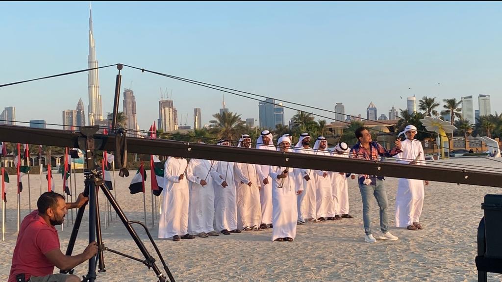 حكيم يصور اغنية الجنة فى الامارات حكيم يصور اغنية الجنة فى الامارات