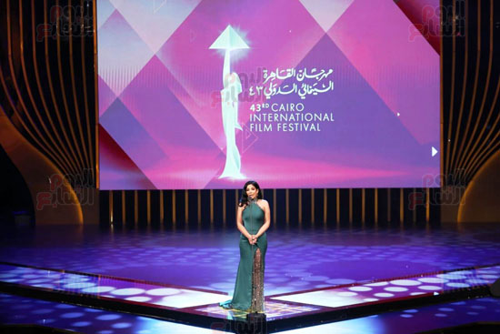وزيرة الثقافة تفتتح الدورة 43 من مهرجان القاهرة السينمائى الدولى (5)