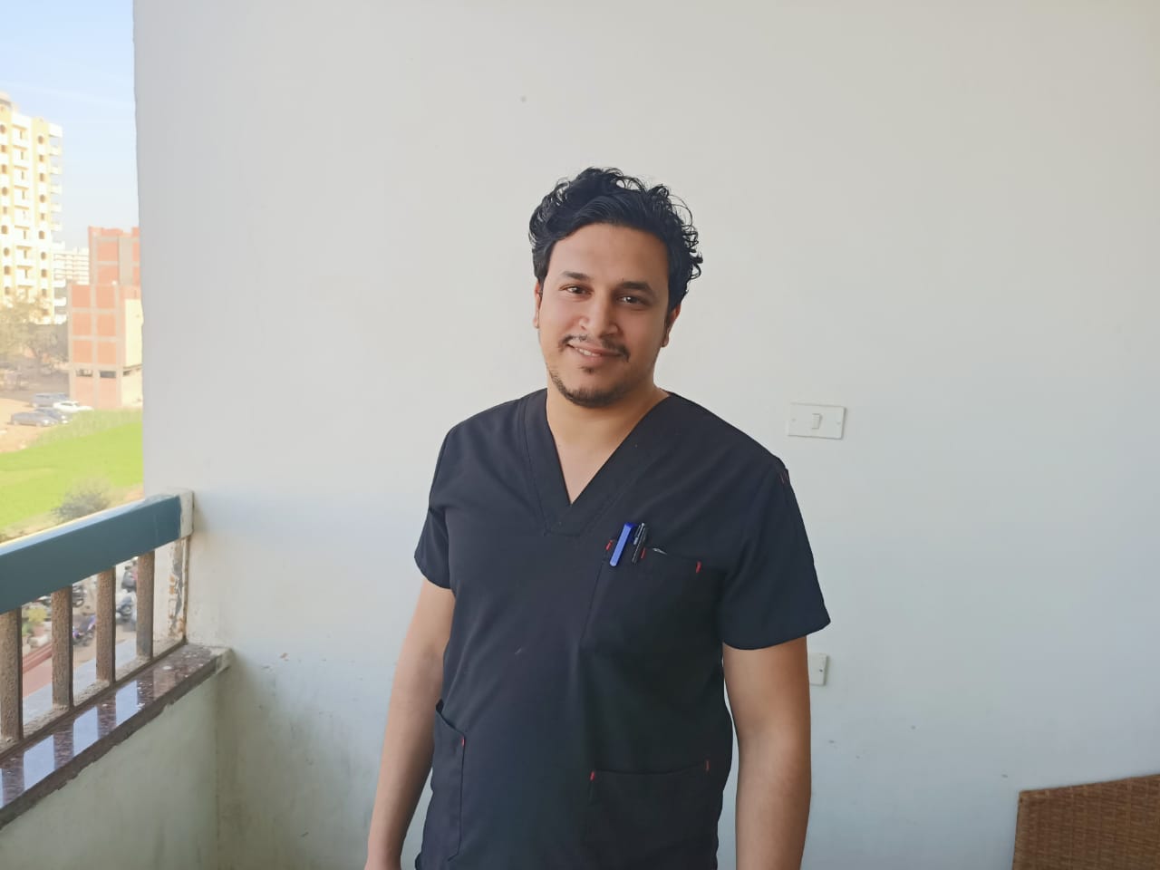 الدكتور محمد أبو عيشة  مدرس جراحة التجميل و الحروق