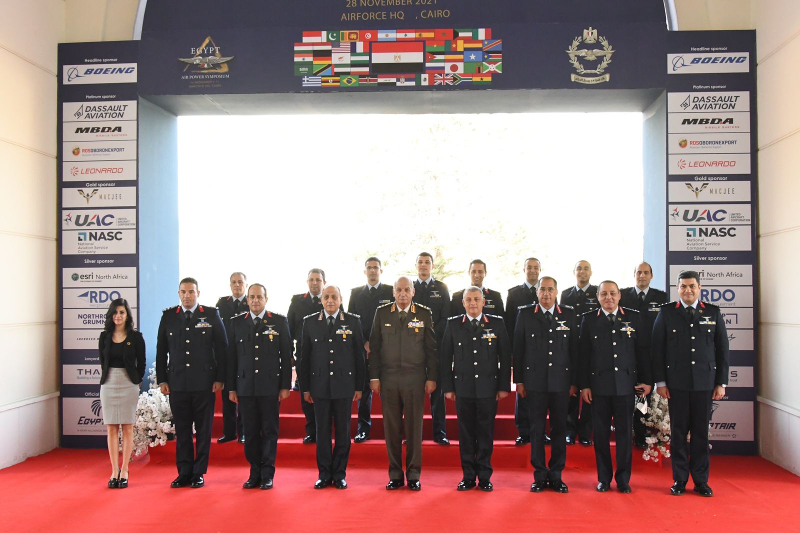 وزير الدفاع يشهد فعاليات المنتدى الدولى الأول للقوات الجوية (1)