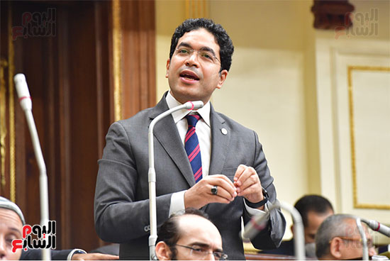 الجلسة العامة لمجلس النواب (12)