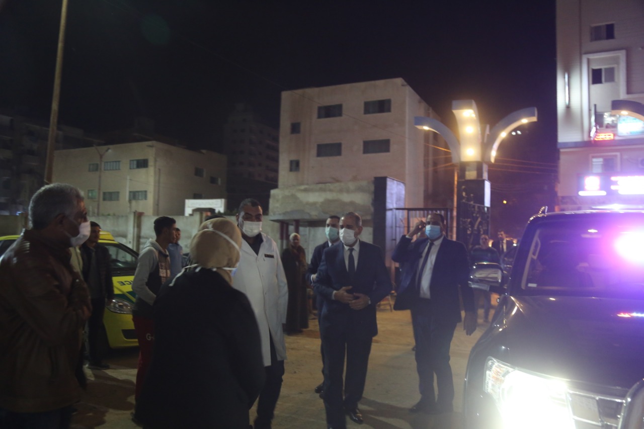 محافظ كفر الشيخ يصل المستشفى العام لمتابعة حادث  مصرع 2 واصابة ثالث