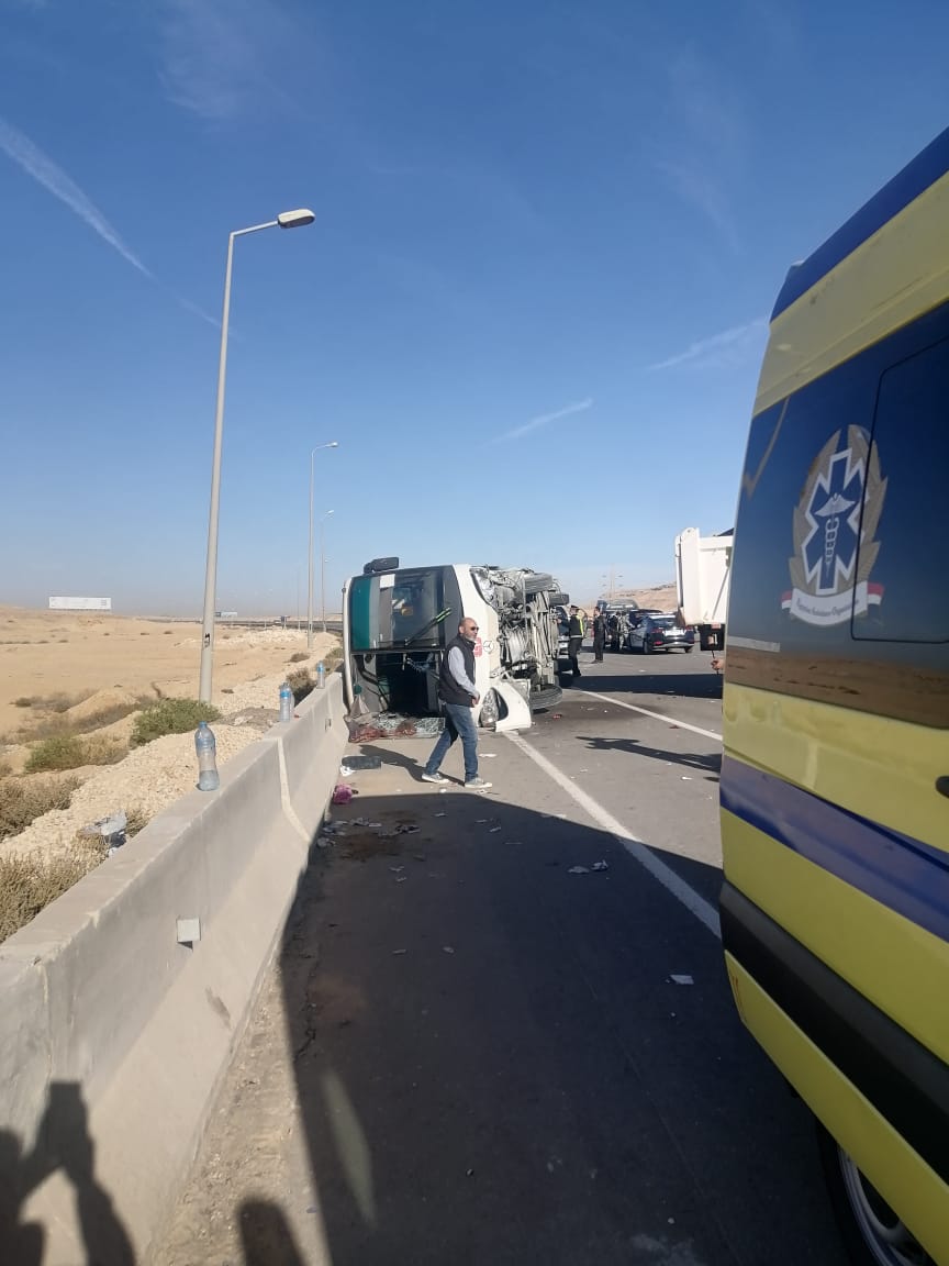 حادث انقلاب أتوبيس بالسويس (6)