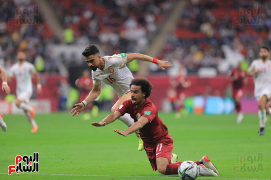 منتخب قطر والبحرين (22)