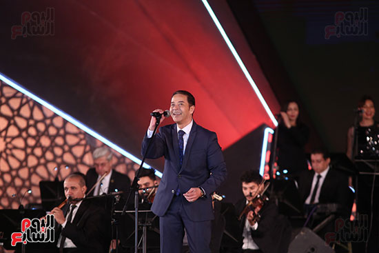 مدحت صالح يتفاعل مع جمهور الموسيقى العربية  (2)