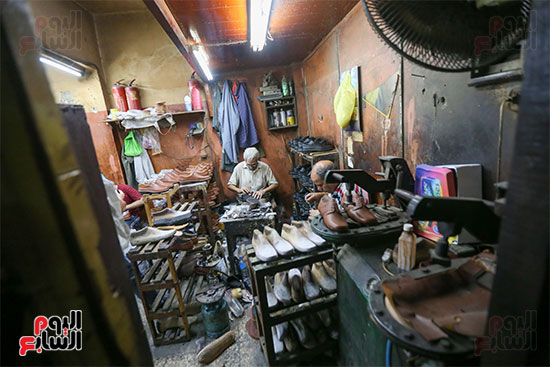 ورشة صناعة الأحذية