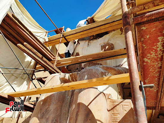 عمل-عظيم-فى-ترميم-تمثال-تحتمس-الثانى_1