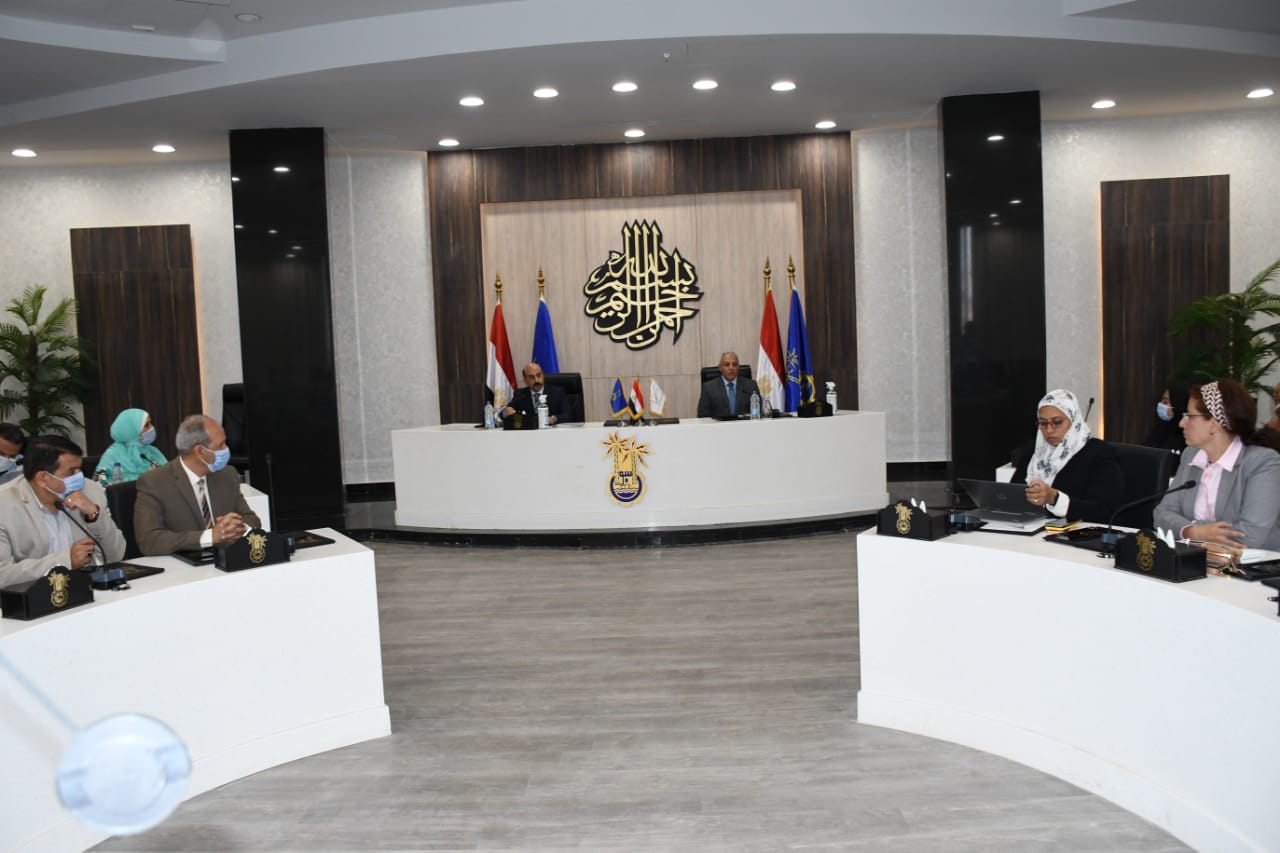 اجتماع هيئة تنمية الصعيد ومحافظة أسوان اجتماع هيئة تنمية الصعيد ومحافظة أسوان