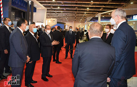 الرئيس السيسي يفتتح اليوم معرض ومؤتمر النقل الذكى (17)