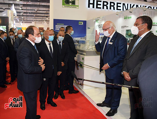 الرئيس السيسي يفتتح اليوم معرض ومؤتمر النقل الذكى (7)