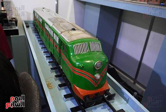 قطار بمتحف السكة الحديد بمعرض النقل الذكى (6)