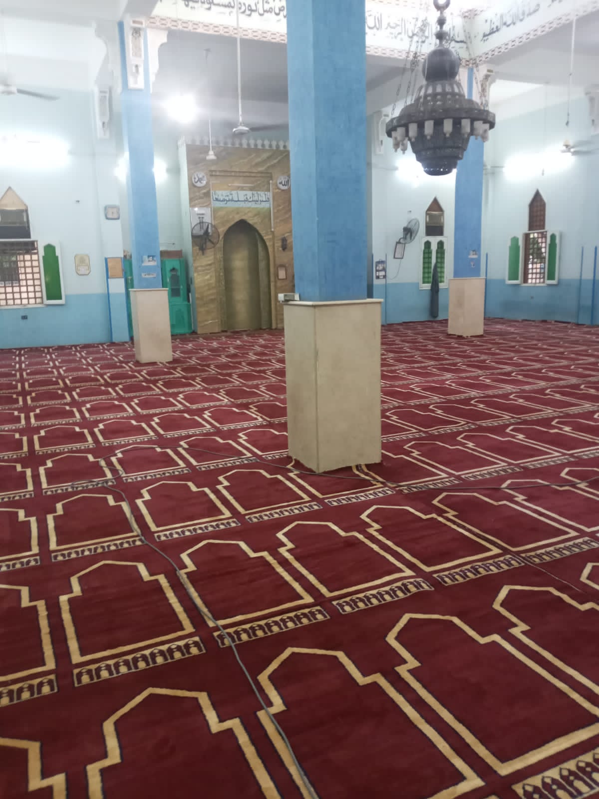 أعمال فرش مسجد الطاهر الحامدى بالكرنك بمدينة الأقصر