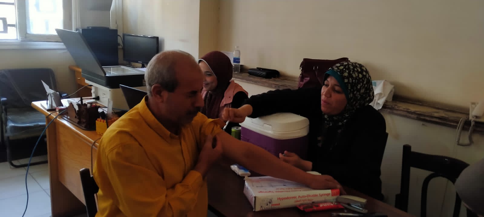 محافظة الإسكندرية يؤكد على تكثيف  القوافل الطبية والخدمية علي مستوى الأحياء (3)