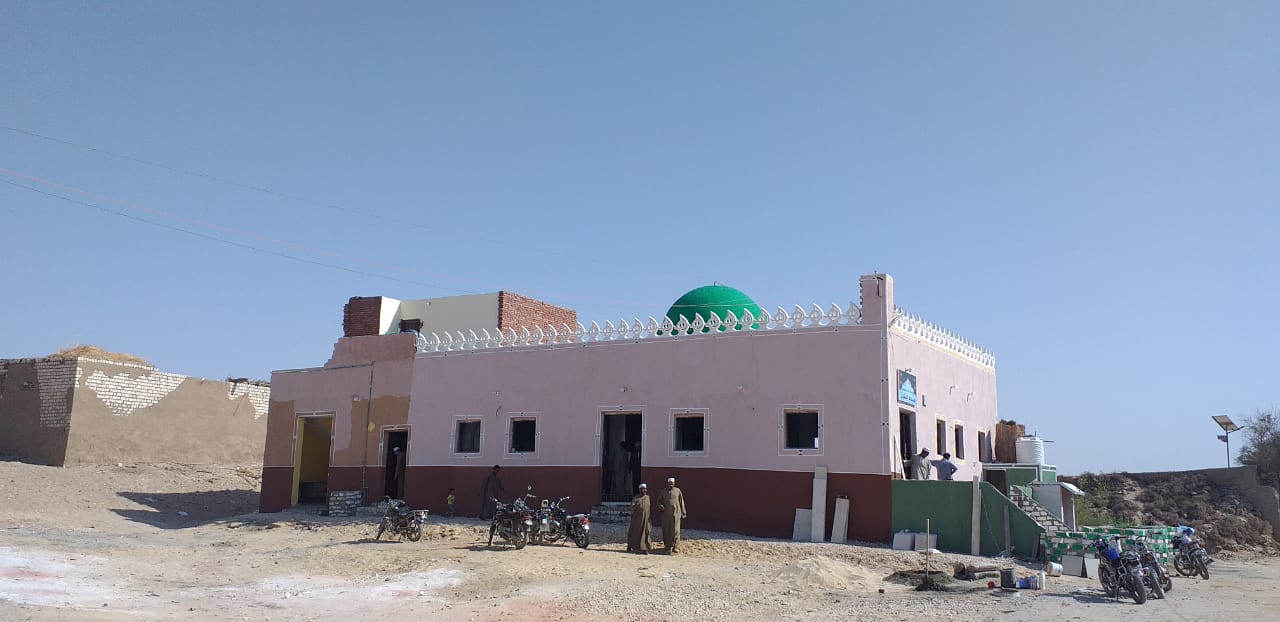 تجهيز مسجد التقوى بقرية زرنيخ قبل الإفتتاح